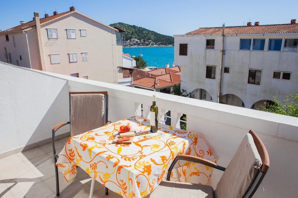 Hana Home - Apartments Tisno Bagian luar foto