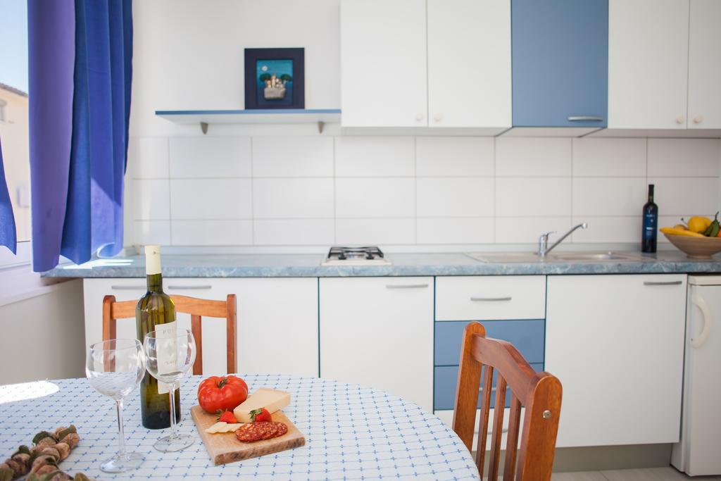 Hana Home - Apartments Tisno Bagian luar foto