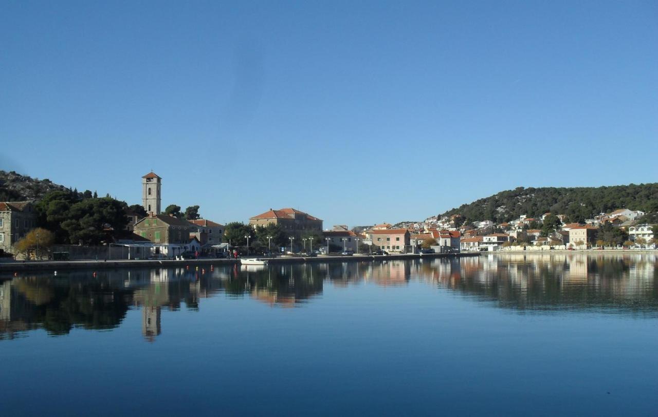 Hana Home - Apartments Tisno Bagian luar foto
