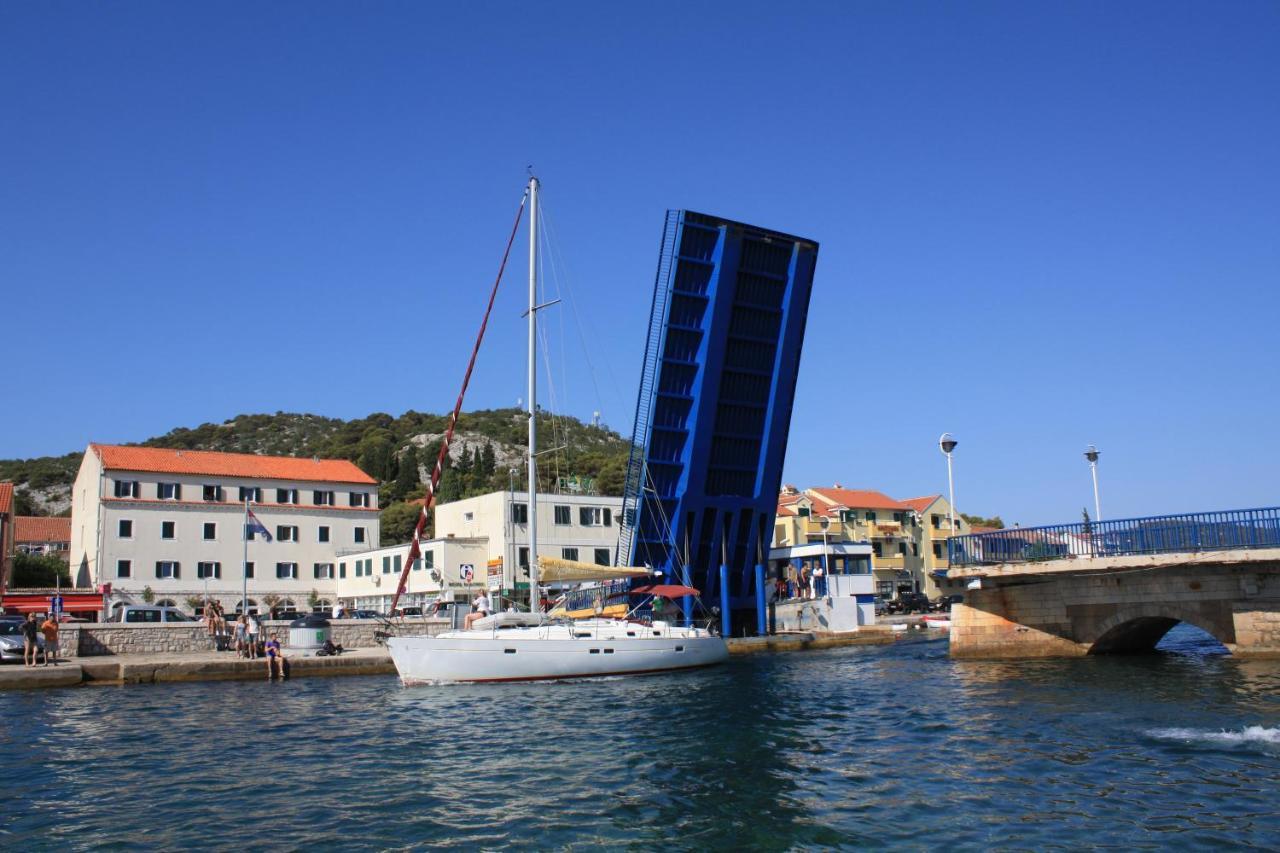 Hana Home - Apartments Tisno Bagian luar foto